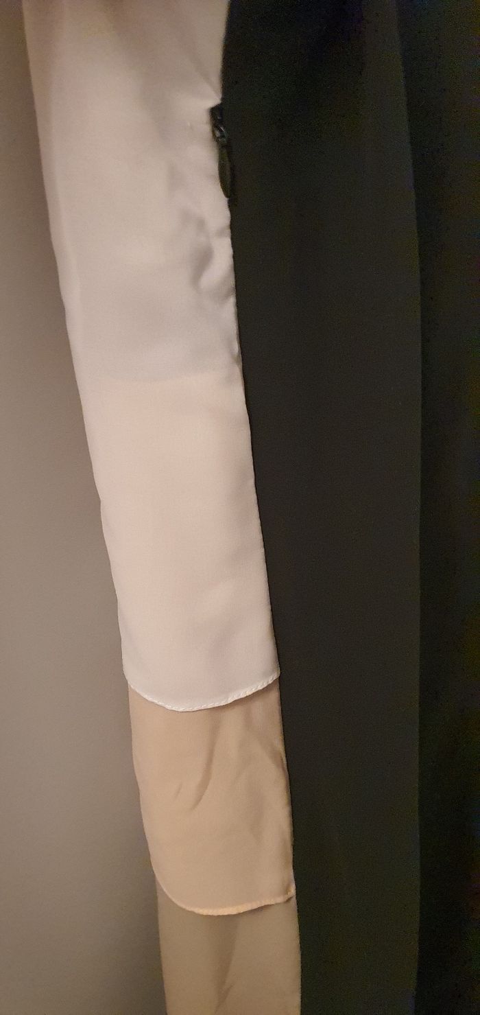Robe mi-longue sans manches voile à pans - photo numéro 3