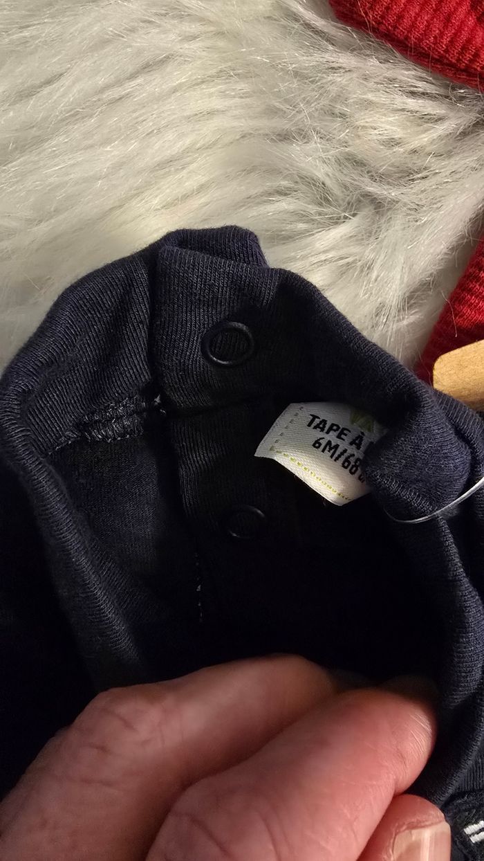 (NEUFS NON PORTÉS) 🏷🏷🥰😍💙 sweat zippé et sous pull 6mois Garçon 😍🥰💙💙 - photo numéro 3