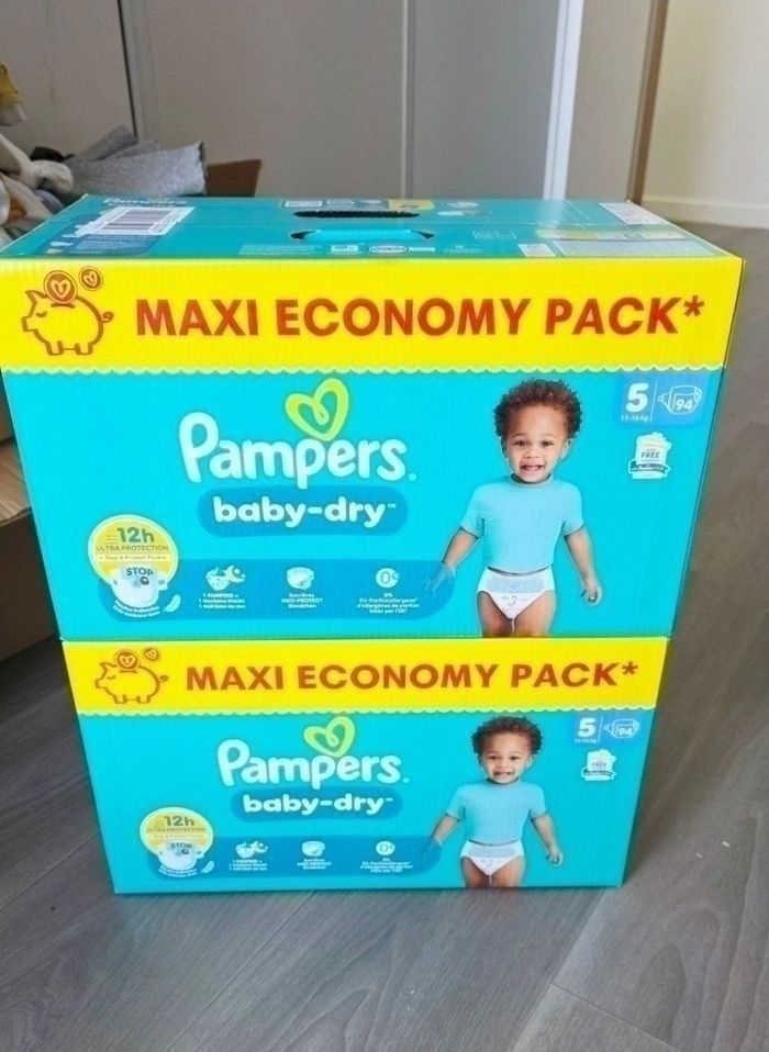 2× Couches Pampers taille 5 MAXI PACK ×188
