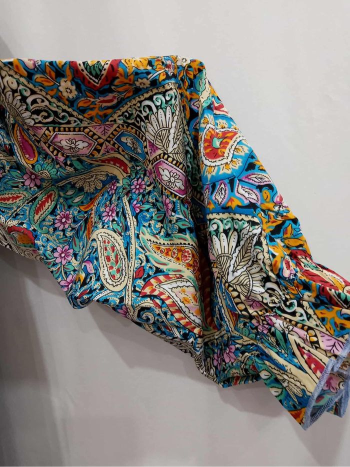 Robe bohème multicolore grande taille 50 ample, manches longues et ourlet volanté - photo numéro 4