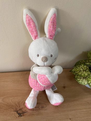 Doudou peluche lapin blanc rose beige balle musical 🎶 mots d enfants