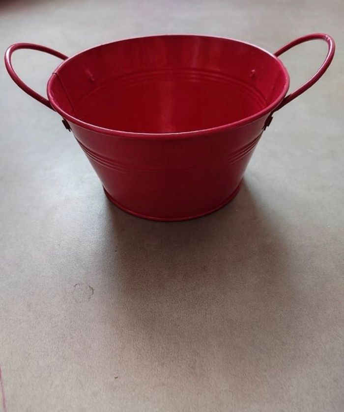 Seau en zinc fuschia