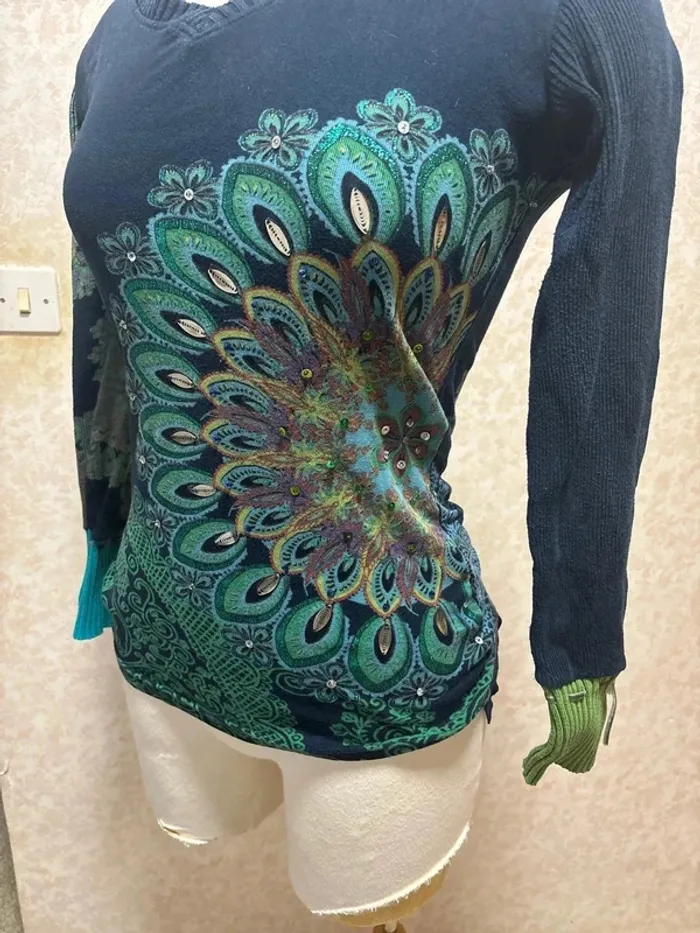 Pull desigual taille 36 - photo numéro 2