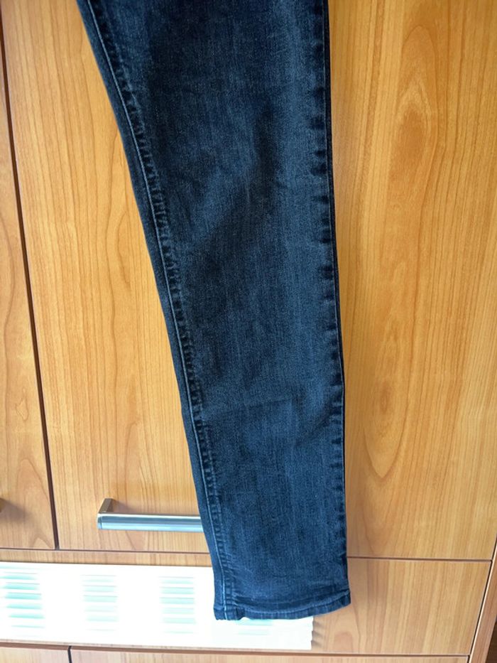 Jean skinny noir uni Bershka 40 - photo numéro 2