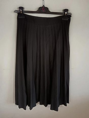 C25 jupe noir Stradivarius M