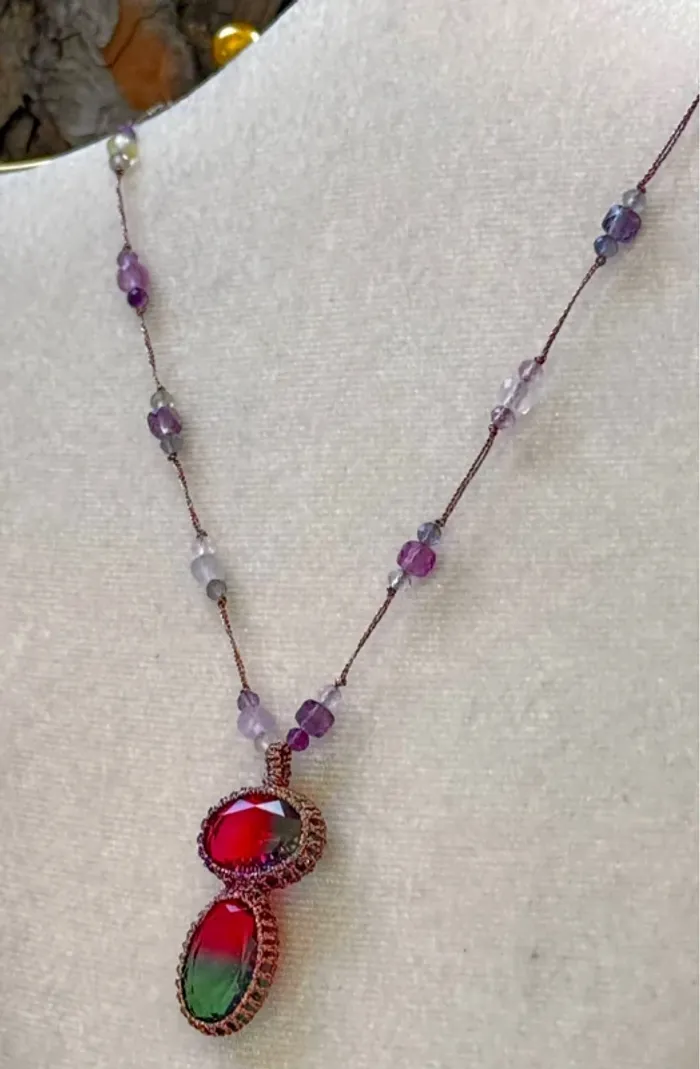 Collier habaha paris réglable perles améthyste jade et pavés roses foncés perles d’eaux - photo numéro 3