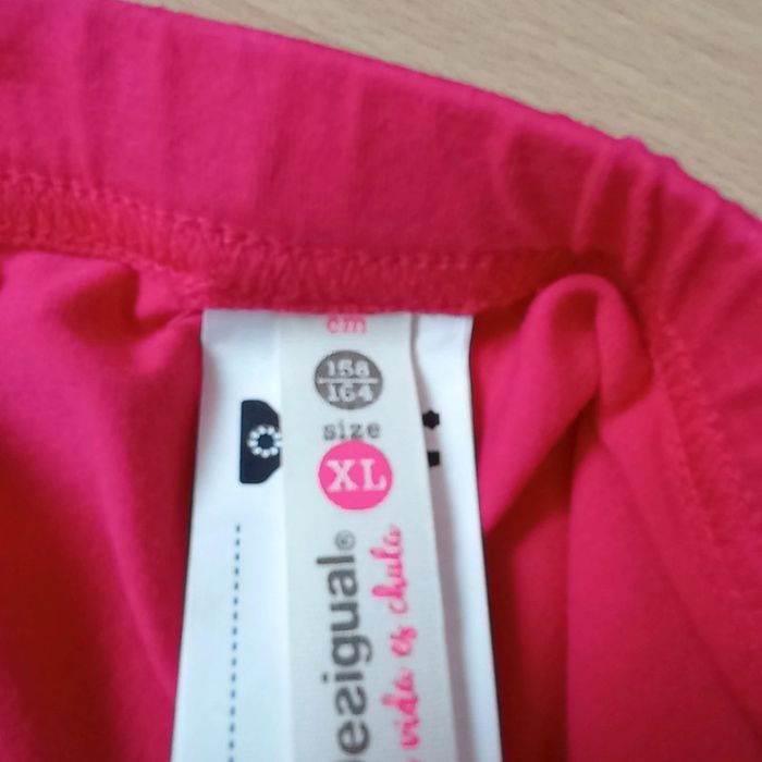 Superbe legging mi mollet 14 ans 🌹 Desigual 🌹 neuf - photo numéro 4