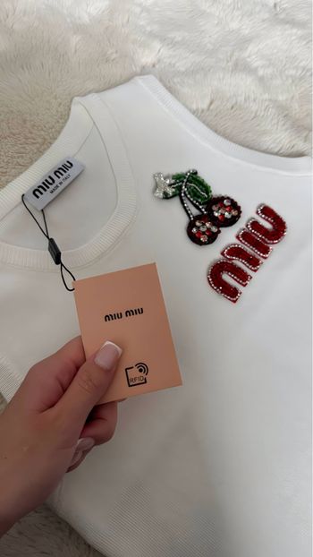 Débardeur MiuMiu 🍒