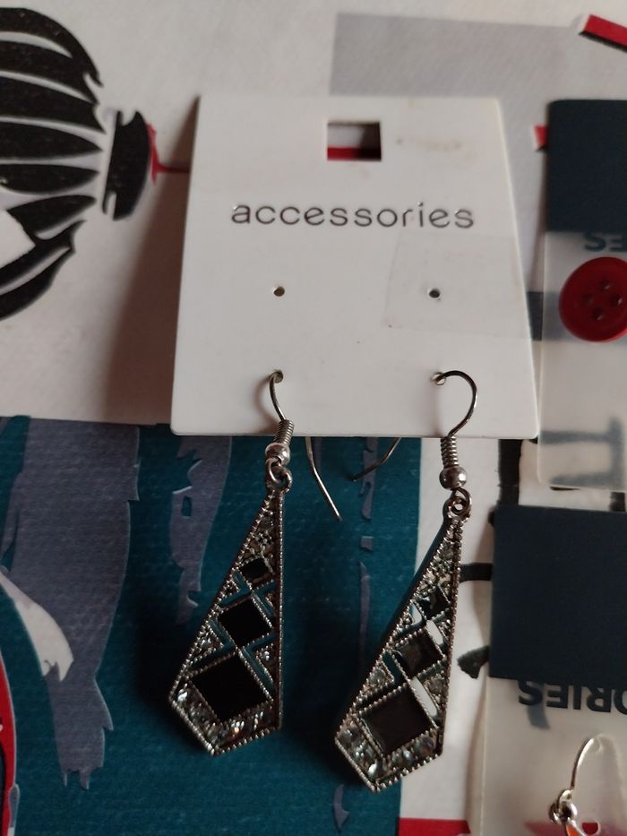 Lot de 5 paires de boucles d oreilles neuves - photo numéro 3