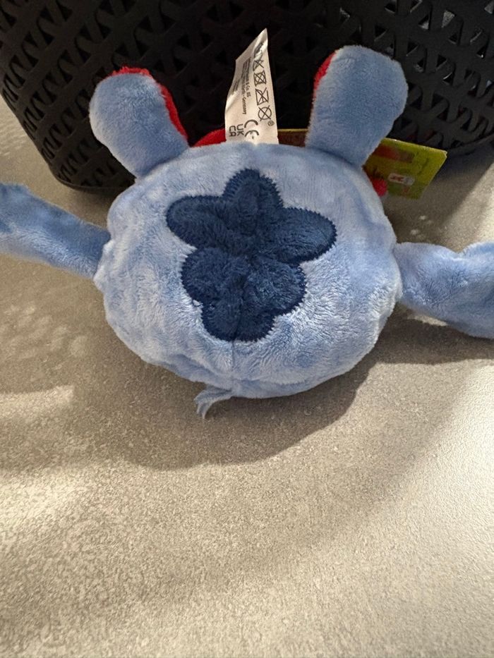 Peluche stitch qui ce retourne en Leroy - photo numéro 2