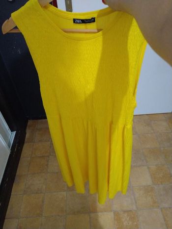Jolie Robe fluide Jaune Citron ZARA TAILLE L