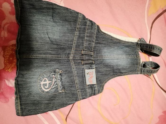 Robe en jeans 6 ans Disney très bon état - photo numéro 2