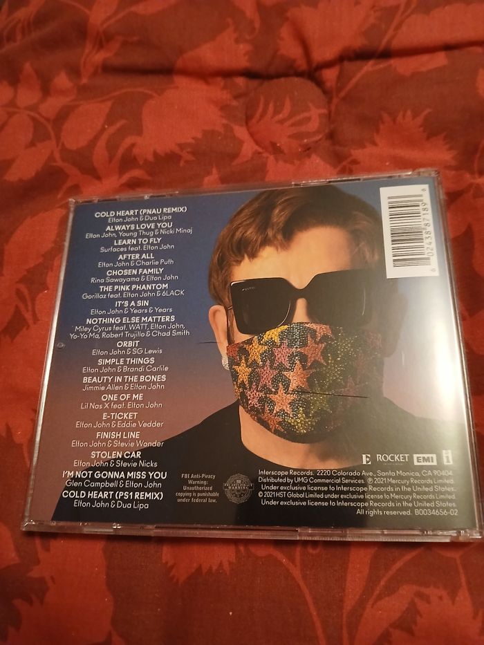 Cd Elton Jonhn - photo numéro 2