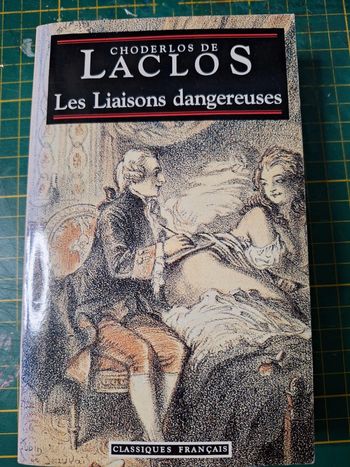 Livre les liaisons dangereuses en très bon état
