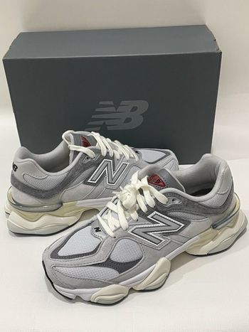 New Balance 9060 gris foncé 40