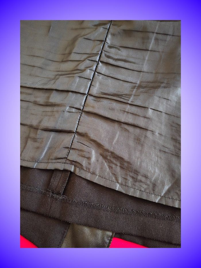 Jupe Patineuse Noire Élégante Blancheporte – Bande Simili Cuir Asymétrique – Taille 44 XXL – Très Bon État - photo numéro 4