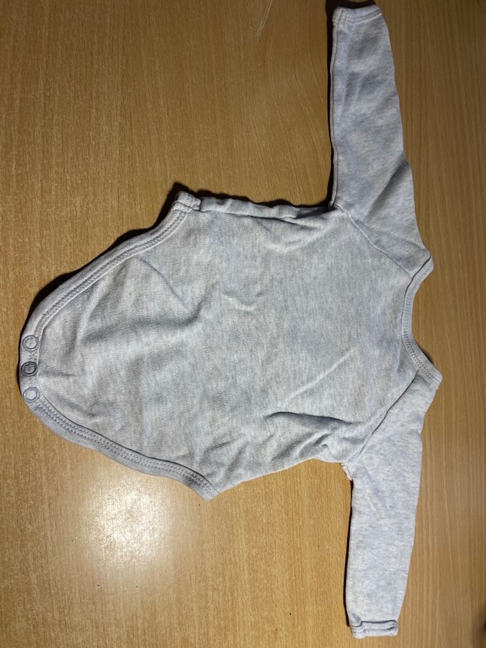 Body bébé gris - photo numéro 3