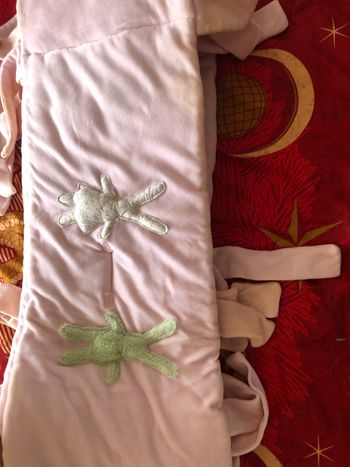 Tour de lit pour bébé