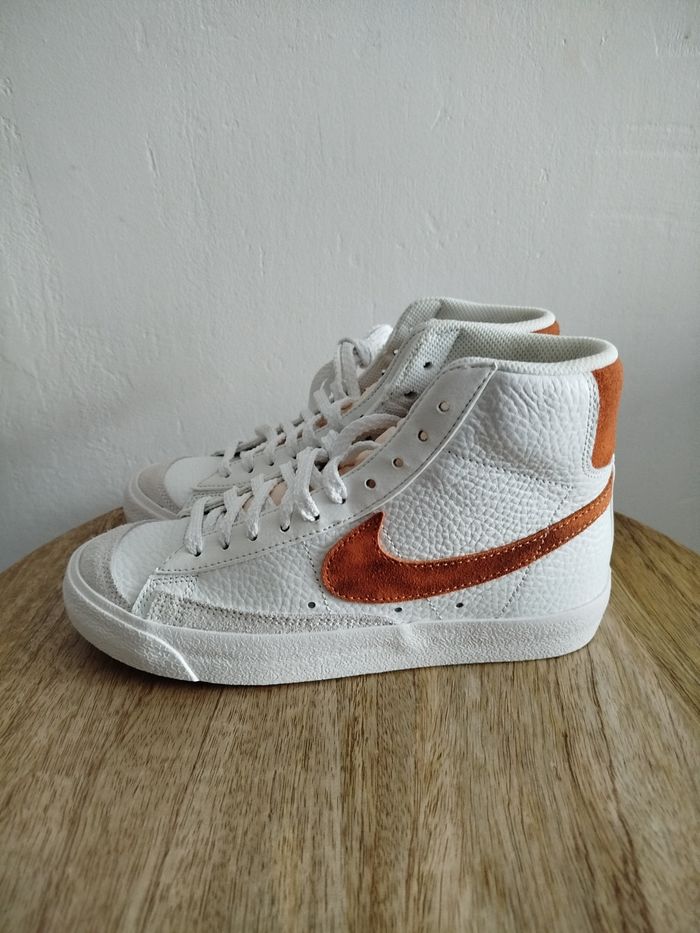 Baskets Nike T  36,5 - photo numéro 4