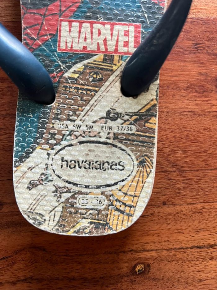 Tong Marvel - photo numéro 3