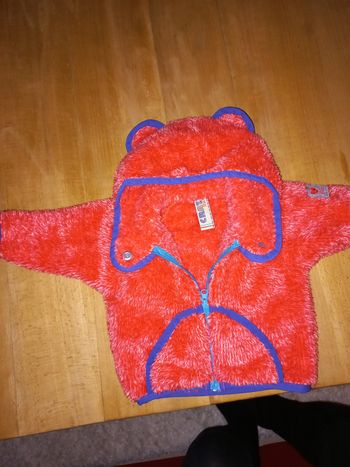 Gilet avec capuche et zip "crazy idea" by Valeria Colturi