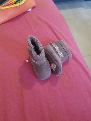 Bottines chaudes et légères taille 19/20 cm