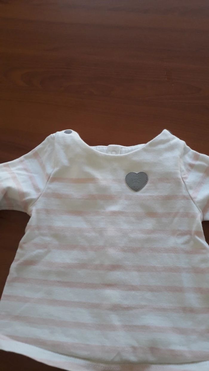 Lot de 2 tee-shirt Okaidi 6mois - photo numéro 3