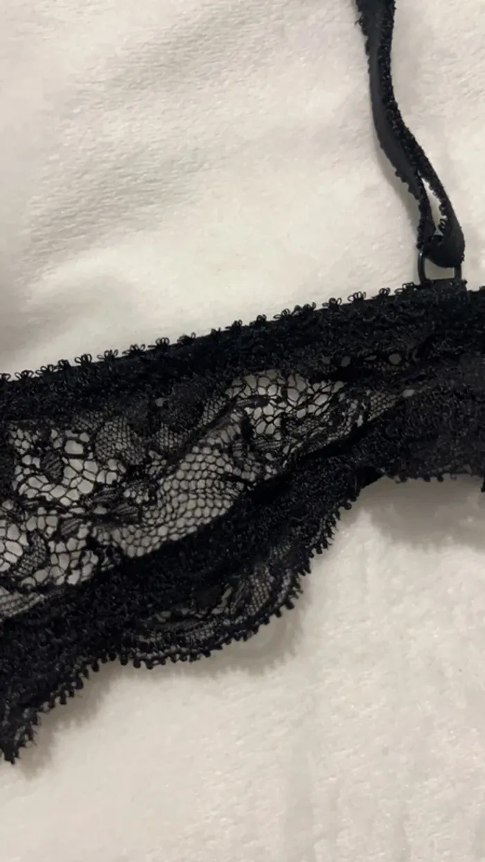 Soutient gorge noir dentelle, satin et strass - photo numéro 3