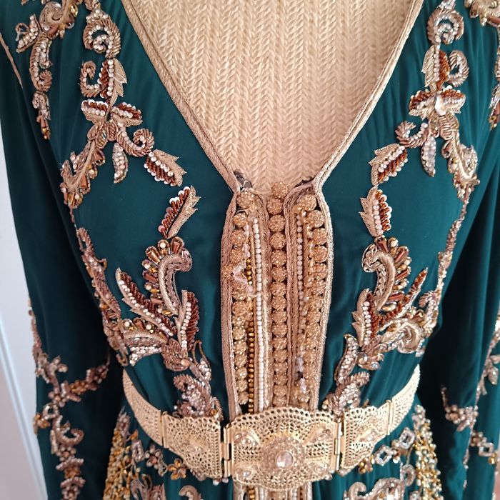 Caftan takchita robe de soirée vert bouteille et doré - photo numéro 5