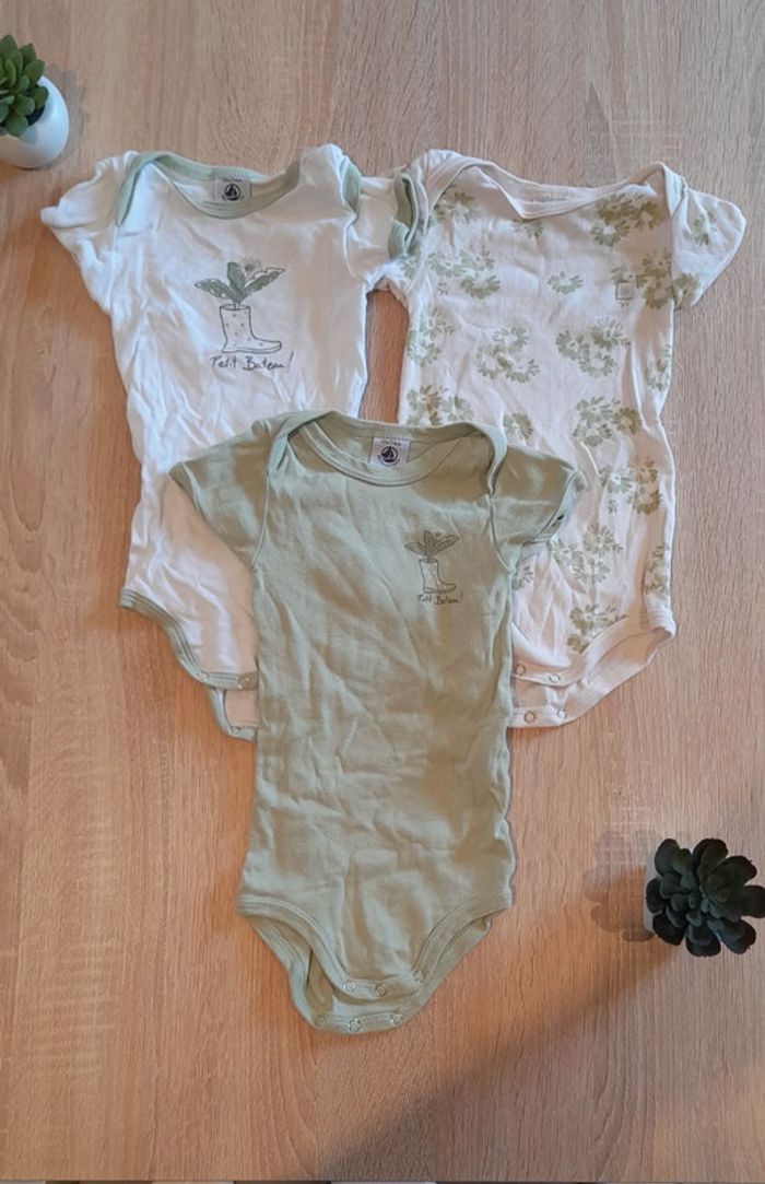 Lot de bodies petit bateau
