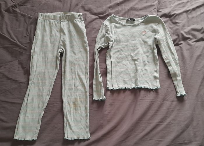 Pyjama deux pièces - photo numéro 1