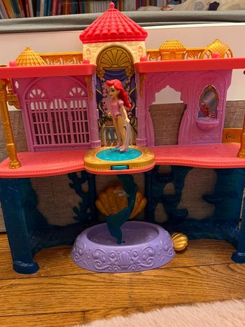 Château, petite princesse Disney Arielle Little kingdom