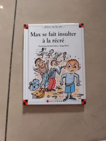 Livre max se fait insulter à la récré