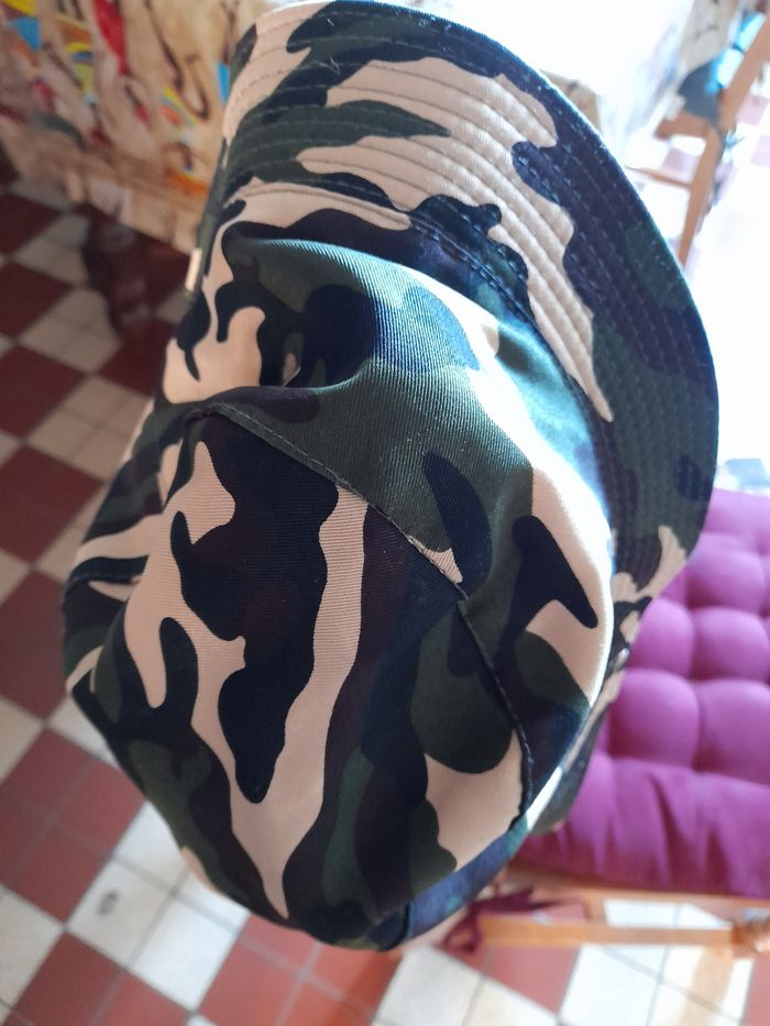 Bob militaire