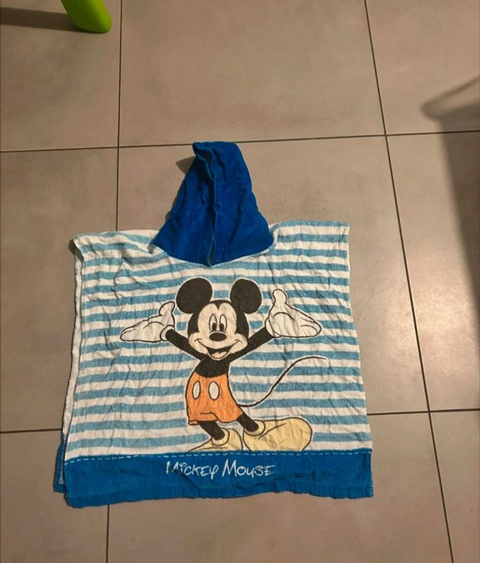 Cape de bain et piscine Disney Mickey
