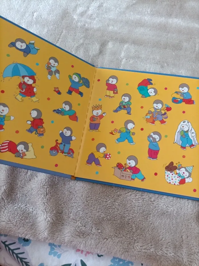 Livre T'choupi fête Noël - photo numéro 8