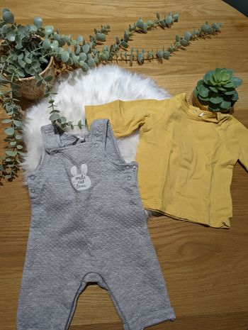 Jolie ensemble
Mi saison 
Confortable 
Excellent état