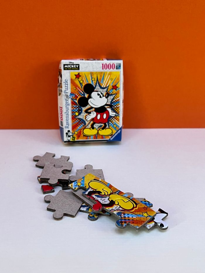 Mini Brands Disney Store série 3 - Mini Puzzle Mickey (12 pièces)