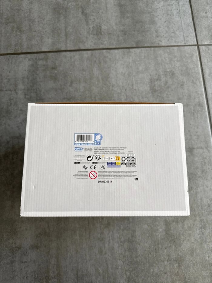 Figurine Funko Pop Rides Max Verstappen 307 Oracle Red Bull Racing - photo numéro 6