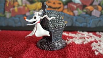 Figurine chien fantôme Zéro (l'etrange Noël de mr Jack)