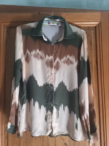 Joli chemisier soie et viscose