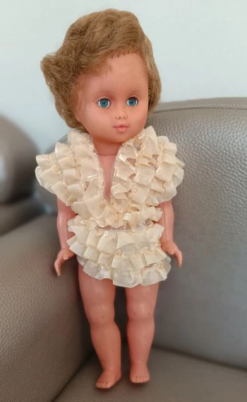 Ancienne poupée birgé