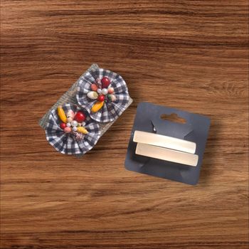 Lot barrettes cheveux + boucles d'oreilles à clip