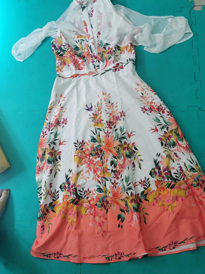 Robe neuve L - photo numéro 3