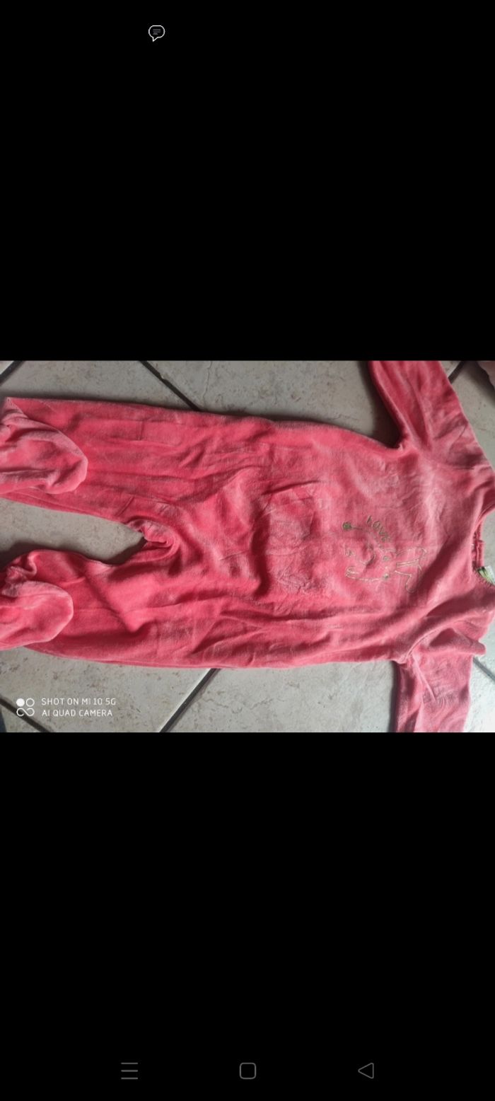 Pyjamas 6 mois  neuf