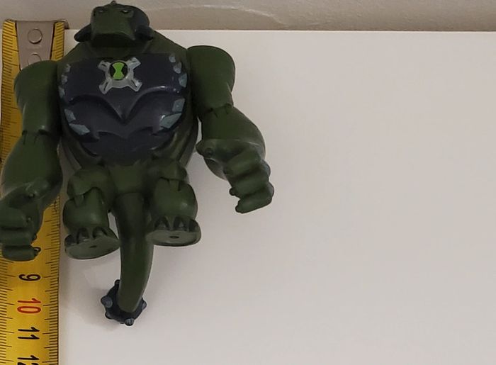 Ben 10 Ultimate Alien Figurine Articulée de Humungousaur Bandai 2010 Bon état 10cm env - photo numéro 6