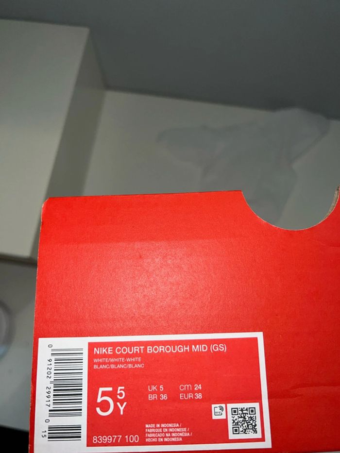 Basket Nike taille 38 unisex - photo numéro 8
