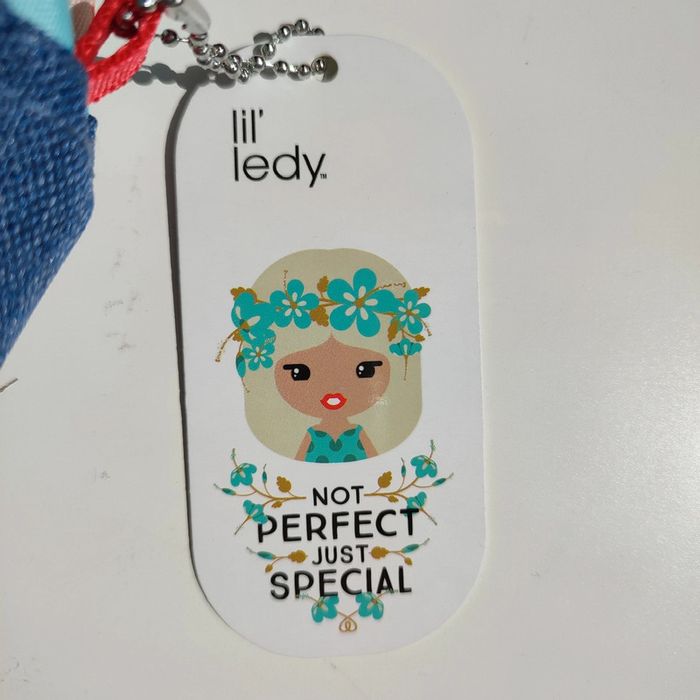 Très belle trousse de 20 x 12 x 7 cm, Lil'ledy - photo numéro 5