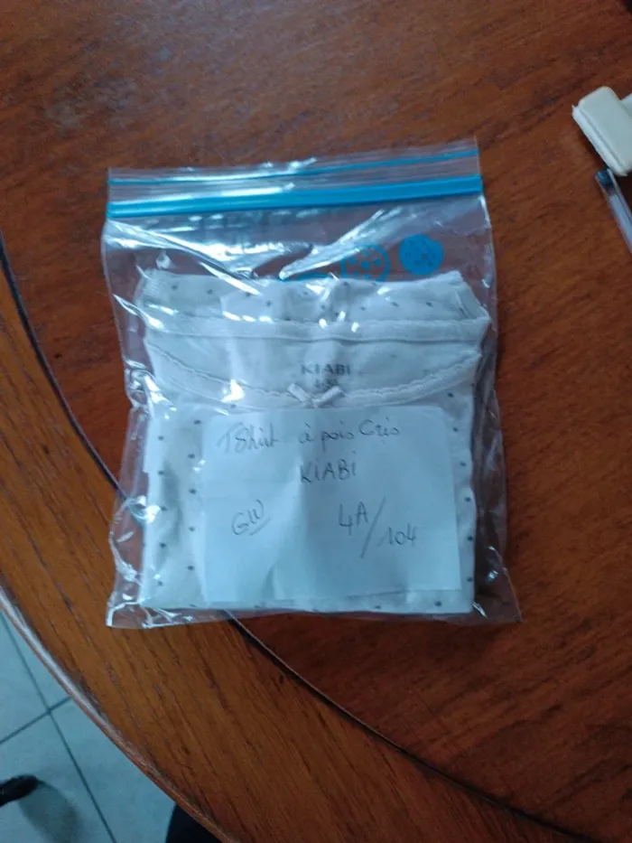 T-shirt pois gris Kiabi 4A - photo numéro 4