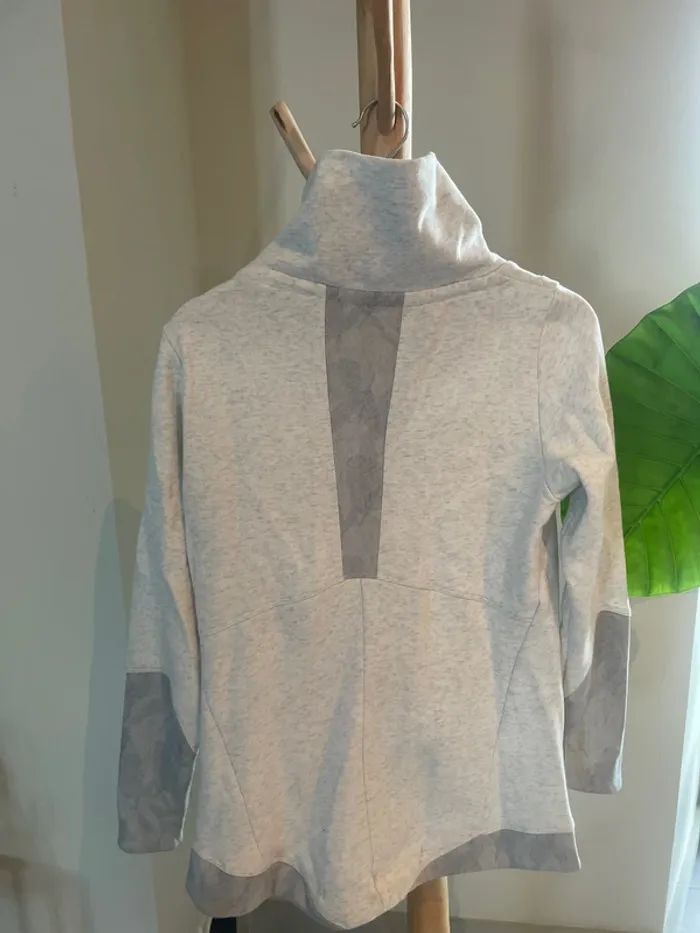 Pull gris - photo numéro 5